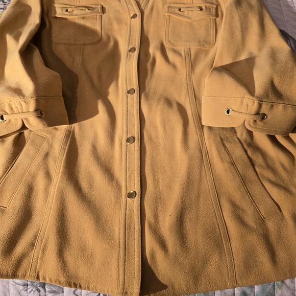 Woman Jacket - Picture 3 of 16
